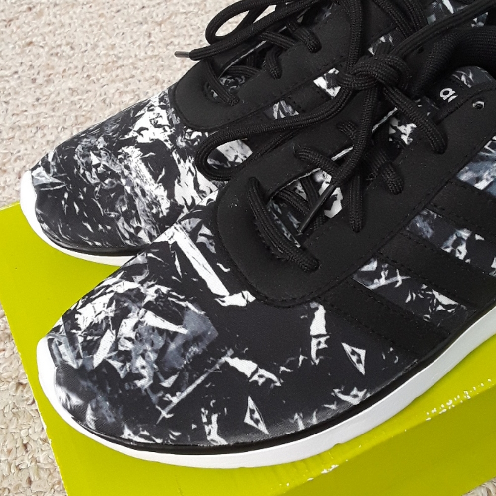 Sneackers by Adidas